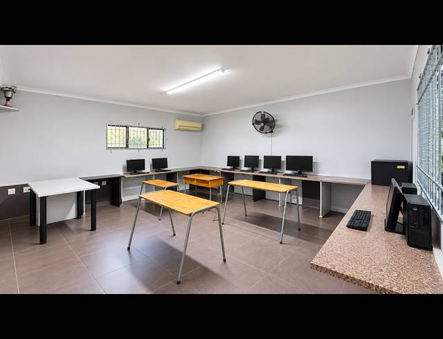 4 BEDROOM FREESTANDING FOR SALE IN WESTVILLE